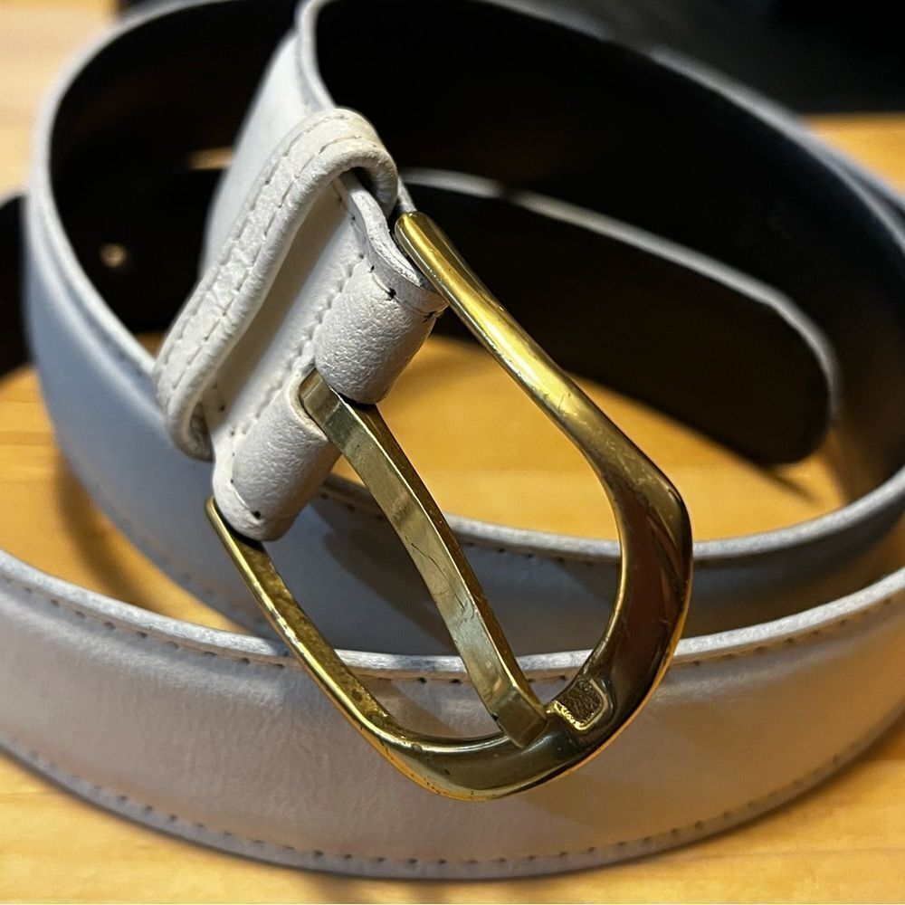 White genuine leather belt 36 (leather strap 40” length) zoom in for signs wear - Picture 1 of 5
